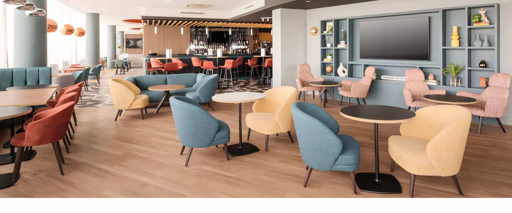 Lobby Bar.